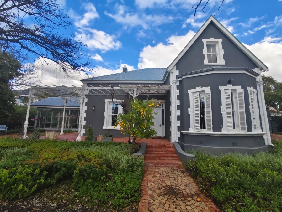 To Let 5 Bedroom Property for Rent in Dalsig Western Cape